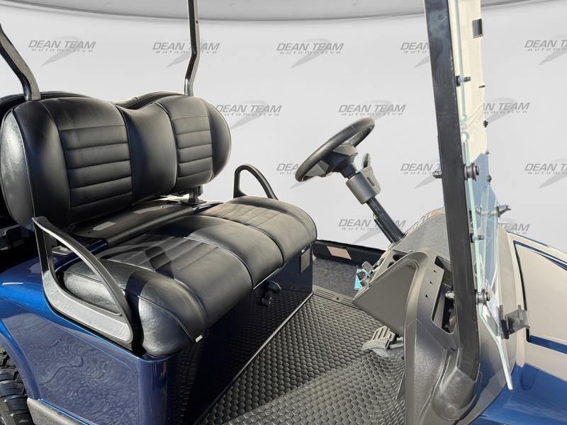 2027 E-Z-GO Liberty 4 X 13.5-hp Gas Powertrain Golf Car - Gas