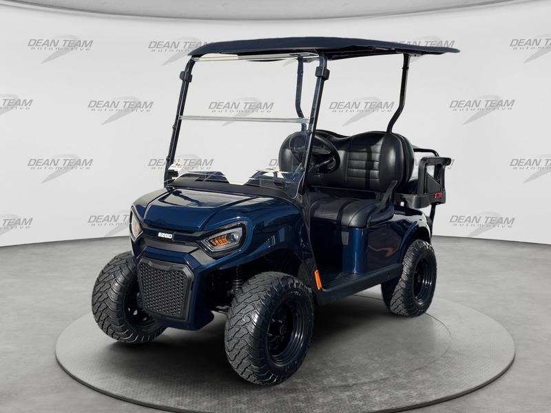 2027 E-Z-GO Liberty 4 X 13.5-hp Gas Powertrain Golf Car - Gas