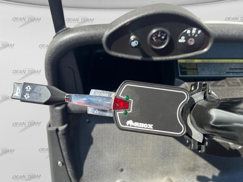 2014 E-Z-GO RXV Golf Car
