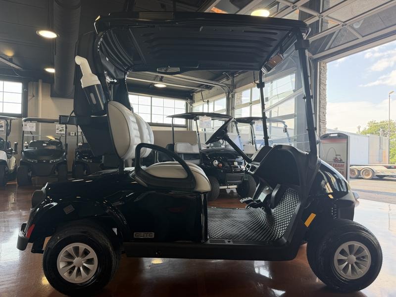 2027 E-Z-GO RXV 2 Freedom ELiTE Lithium Golf Car - Electric