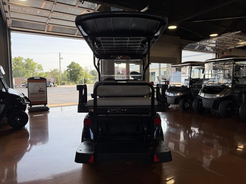 2027 E-Z-GO Freedom RXV ELiTE Lithium Golf Car - Electric