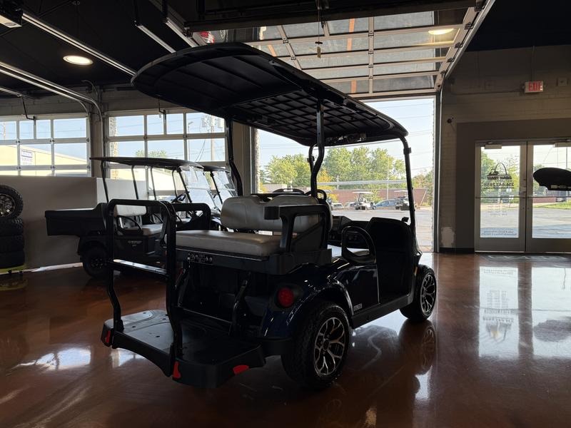 2027 E-Z-GO Freedom RXV ELiTE Lithium Golf Car - Electric