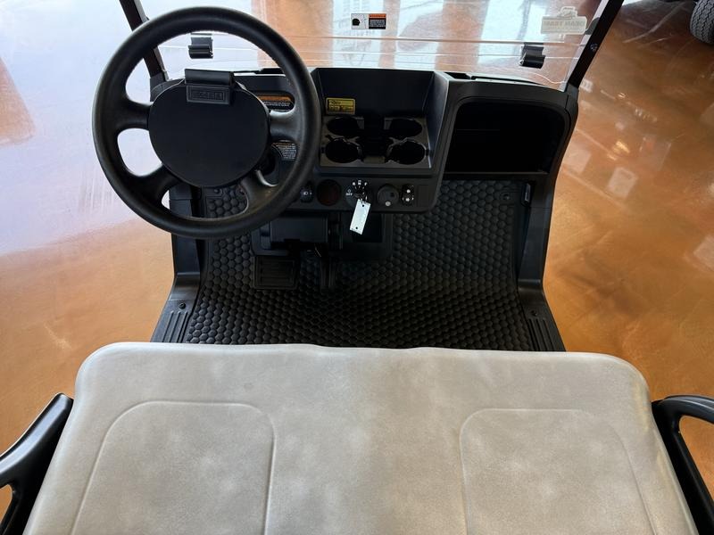 2027 E-Z-GO Freedom RXV ELiTE Lithium Golf Car - Electric