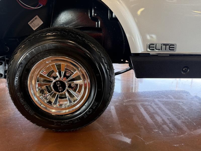 2021 E-Z-GO Freedom RXV Golf Car