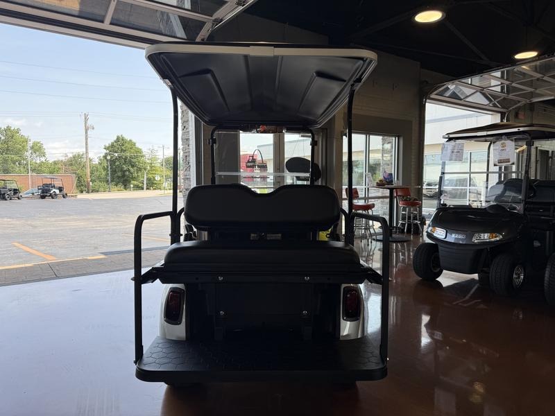 2021 E-Z-GO Freedom RXV Golf Car