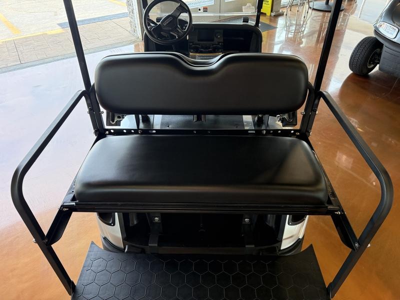 2021 E-Z-GO Freedom RXV Golf Car