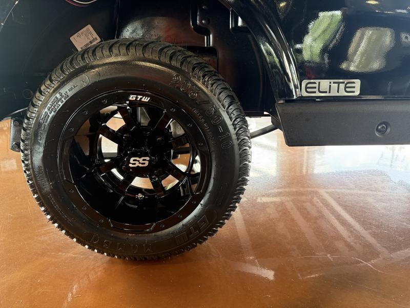 2021 E-Z-GO Freedom RXV Golf Car
