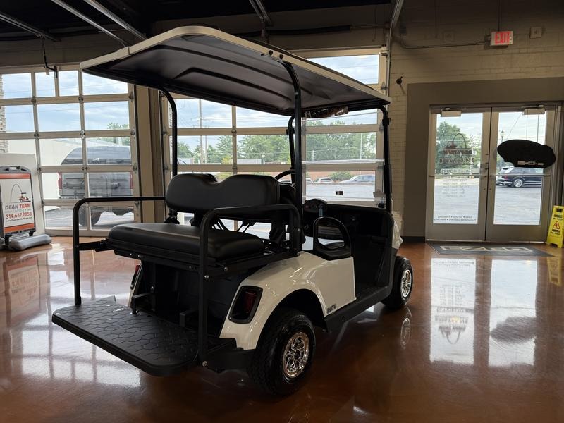 2021 E-Z-GO Freedom RXV Golf Car