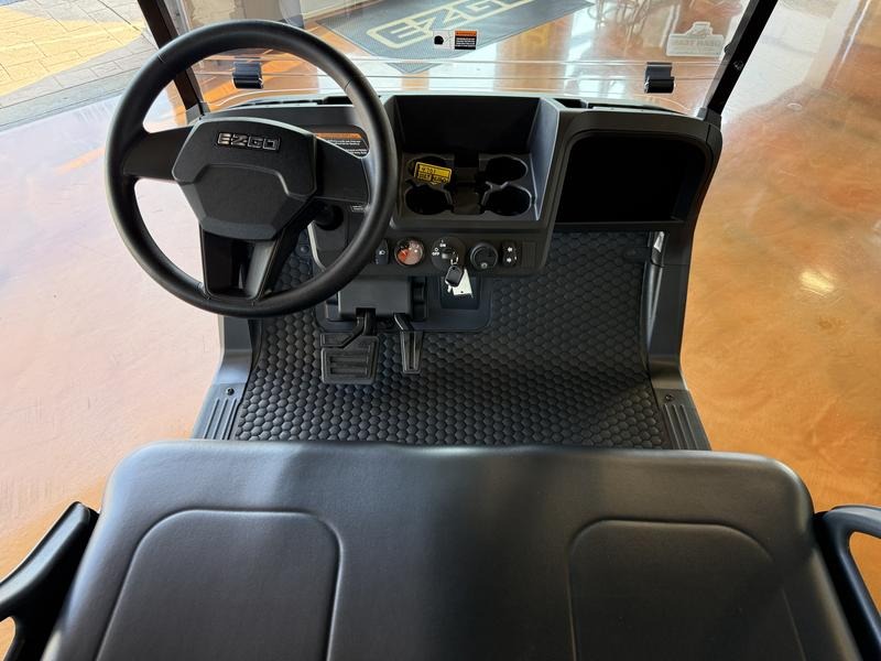 2027 E-Z-GO RXV 4 Valor S 13.5-hp Gas Golf Car - Gas
