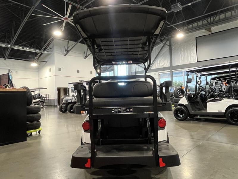 2027 E-Z-GO RXV 4 Valor S 13.5-hp Gas Golf Car - Gas