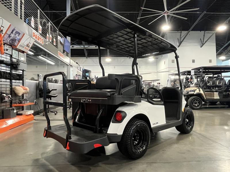 2027 E-Z-GO RXV 4 Valor S 13.5-hp Gas Golf Car - Gas