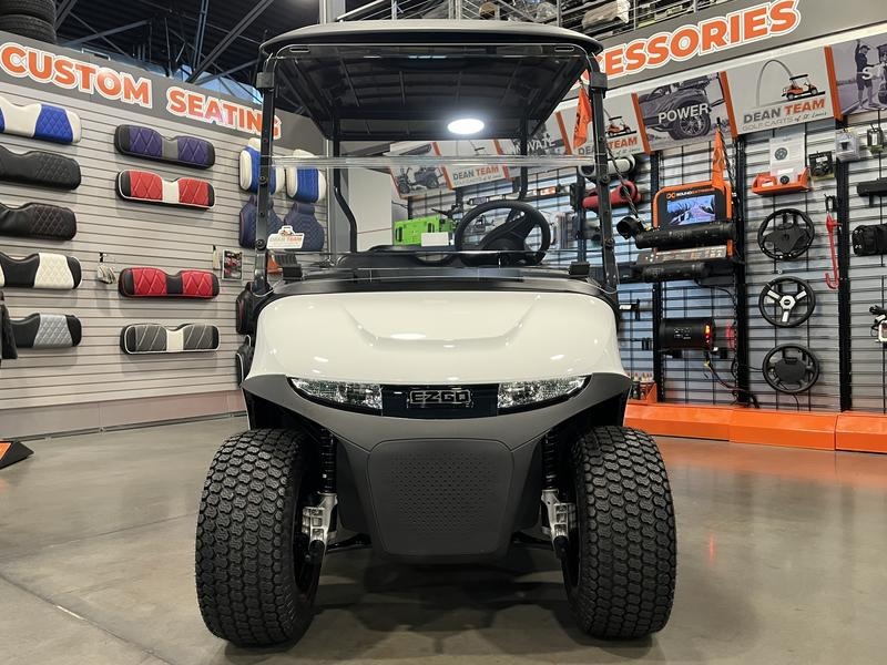 2027 E-Z-GO RXV 4 Valor S 13.5-hp Gas Golf Car - Gas
