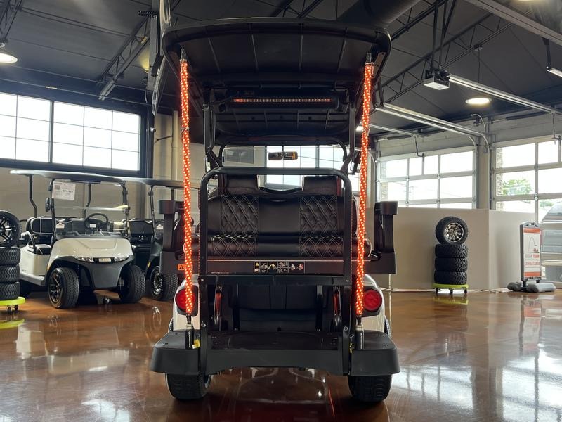 2024 E-Z-GO Freedom RXV ELiTE Lithium Golf Car - Electric