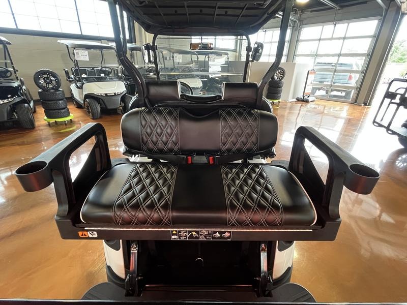 2024 E-Z-GO Freedom RXV ELiTE Lithium Golf Car - Electric