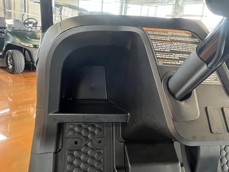 2024 E-Z-GO Freedom RXV ELiTE Lithium Golf Car - Electric