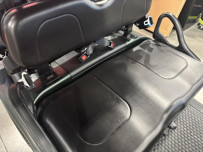 2026 E-Z-GO RXV 4 Valor S EX1 Sport Golf Car - Gas