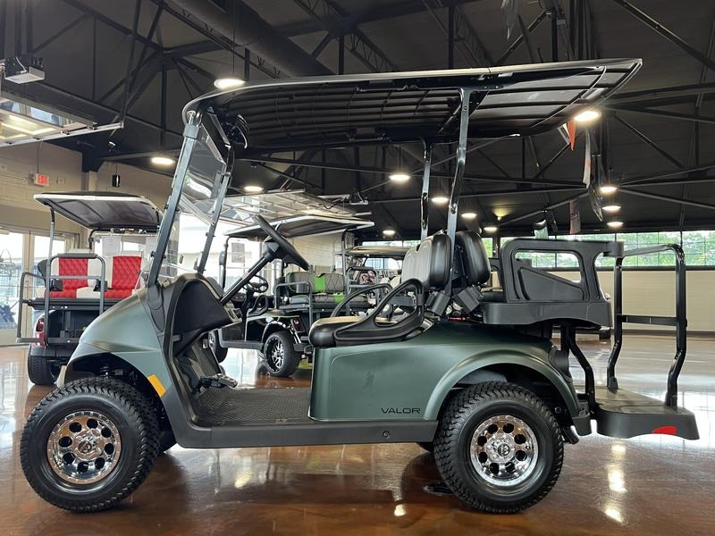 2026 E-Z-GO RXV 4 Valor S EX1 Sport Golf Car - Gas