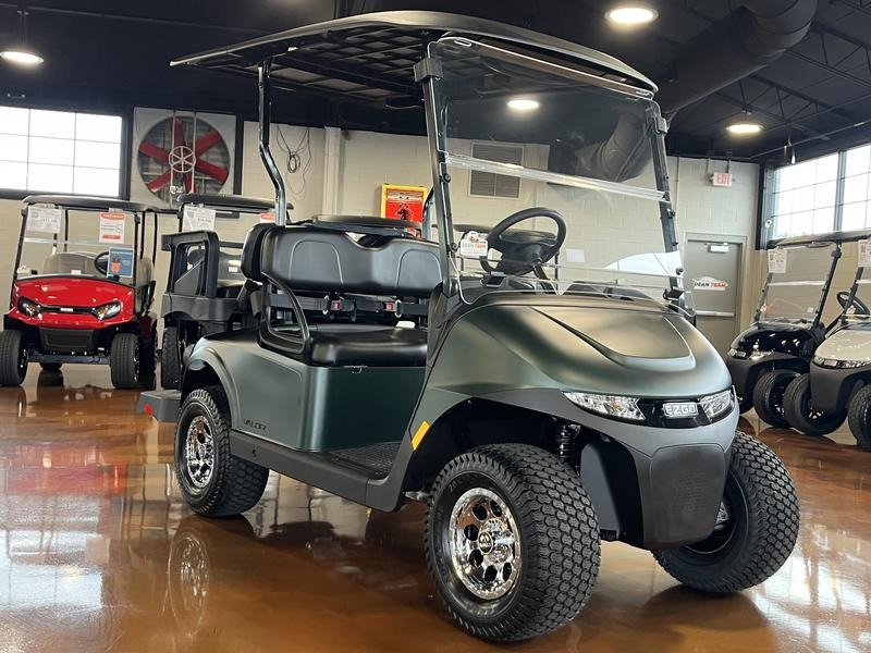 2026 E-Z-GO RXV 4 Valor S EX1 Sport Golf Car - Gas