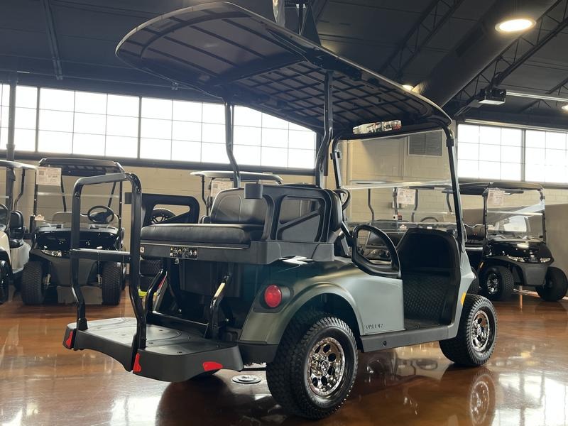 2026 E-Z-GO RXV 4 Valor S EX1 Sport Golf Car - Gas