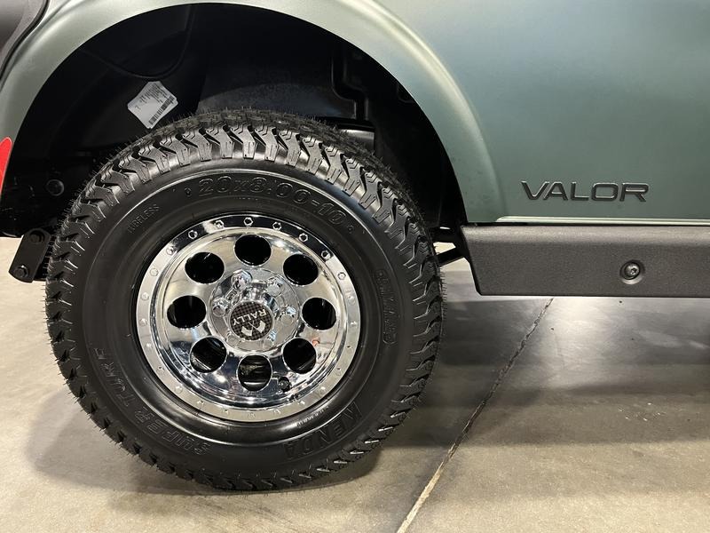 2026 E-Z-GO RXV 2 Valor S EX1 Sport Golf Car - Gas