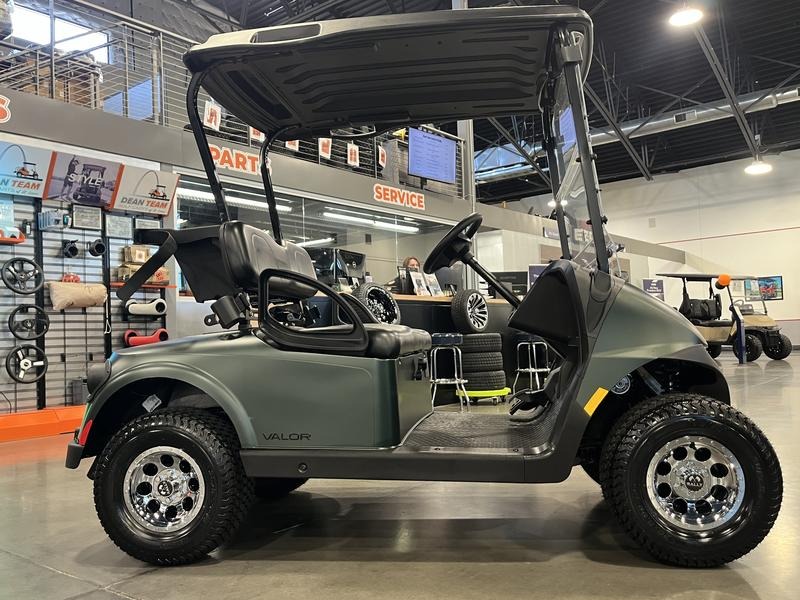 2026 E-Z-GO RXV 2 Valor S EX1 Sport Golf Car - Gas