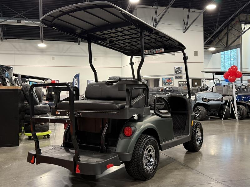 2026 E-Z-GO RXV 4 Valor S 48V Golf Car - Electric