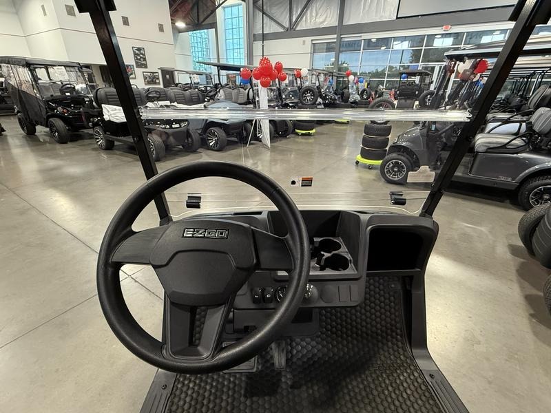 2026 E-Z-GO RXV 4 Valor S 48V Golf Car - Electric