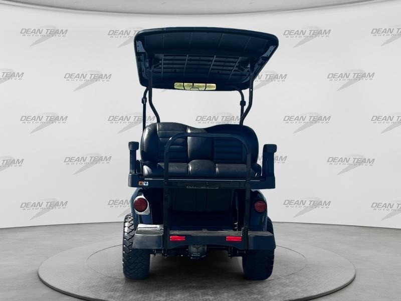 2027 E-Z-GO Liberty 4 X 13.5-hp Gas Powertrain Golf Car - Gas