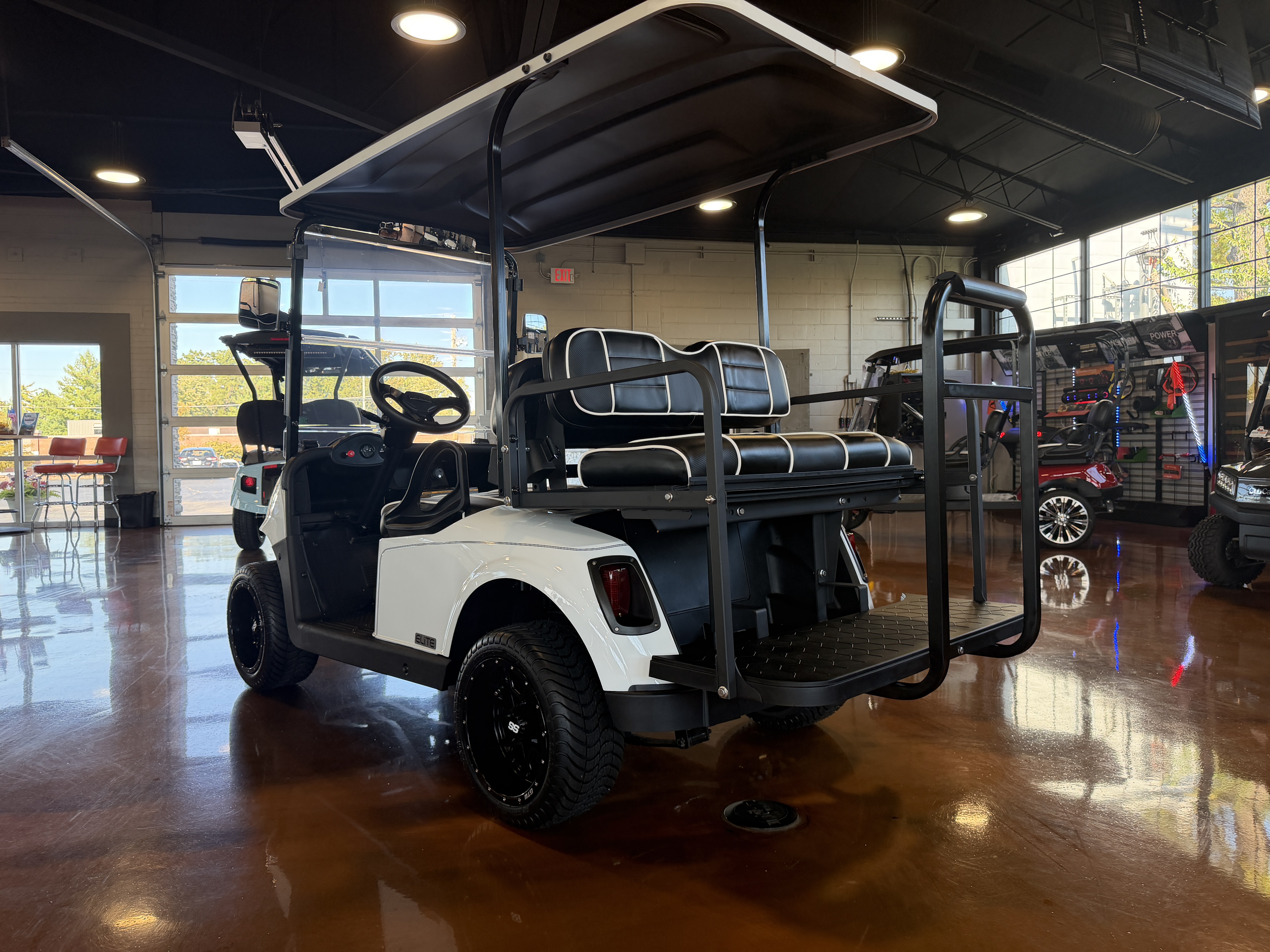 2021 E-Z-GO Freedom RXV Golf Car