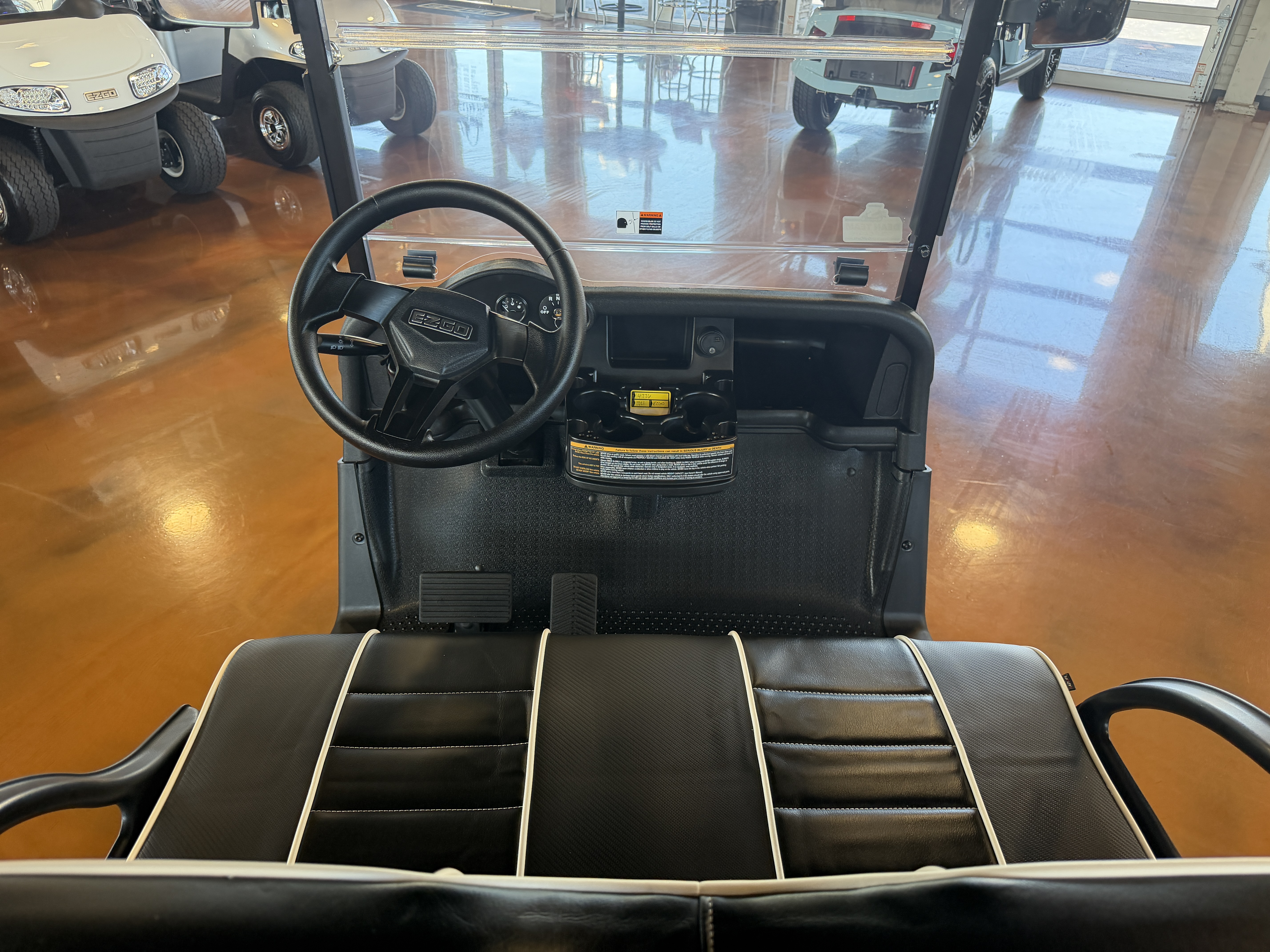 2021 E-Z-GO Freedom RXV Golf Car