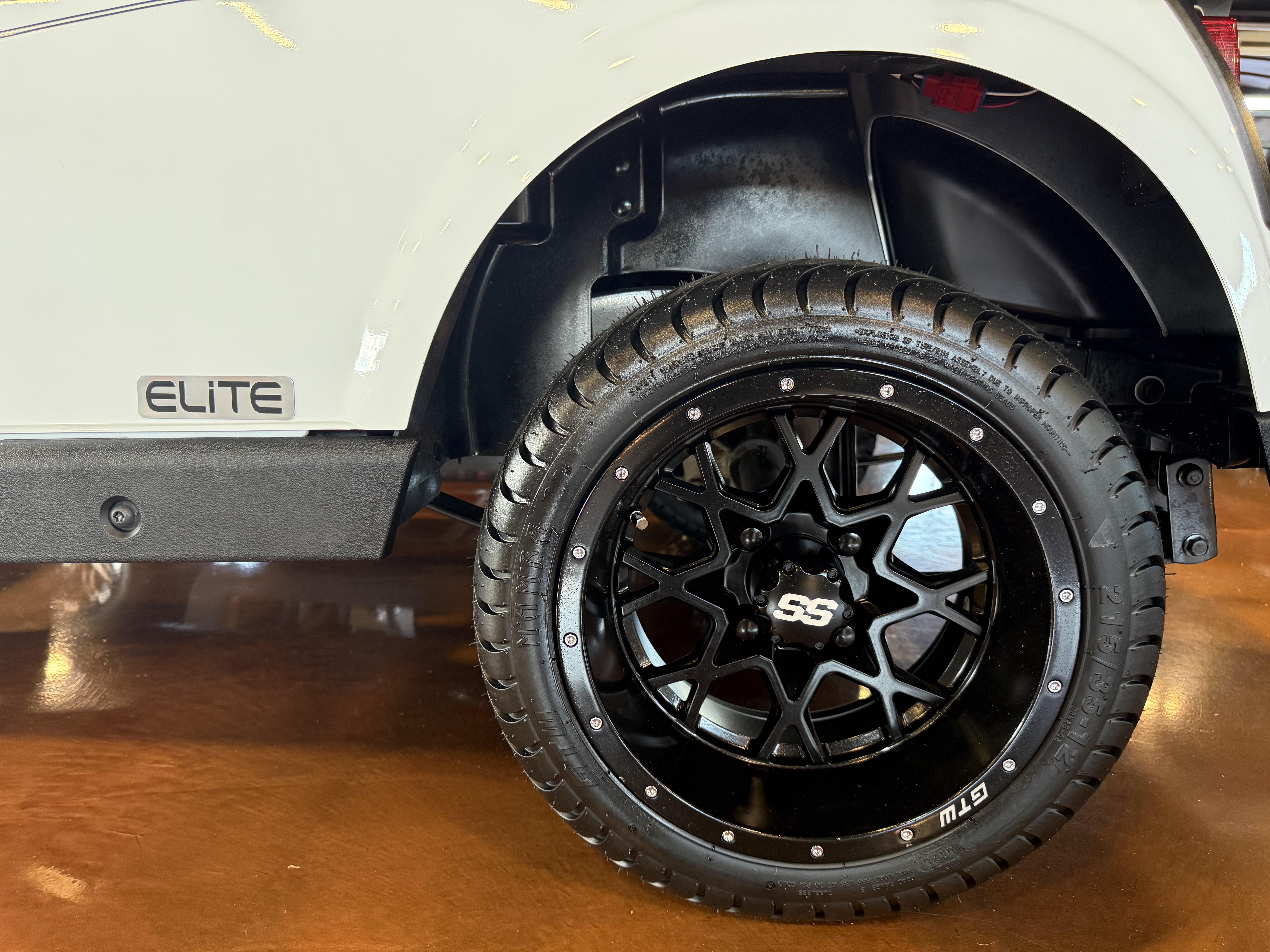 2021 E-Z-GO Freedom RXV Golf Car