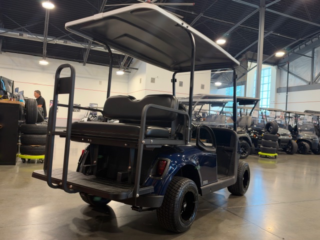2021 E-Z-GO Freedom RXV Golf Car