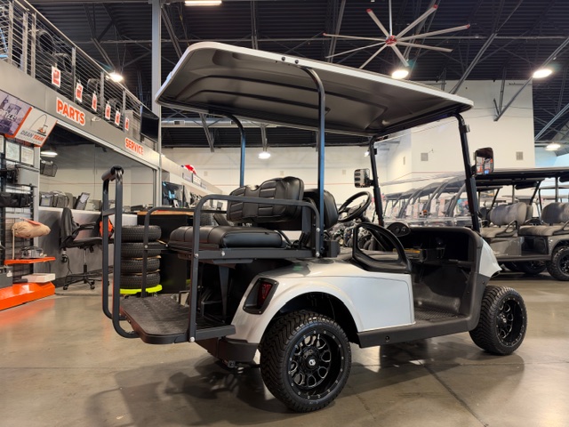 2021 E-Z-GO Freedom RXV Golf Car