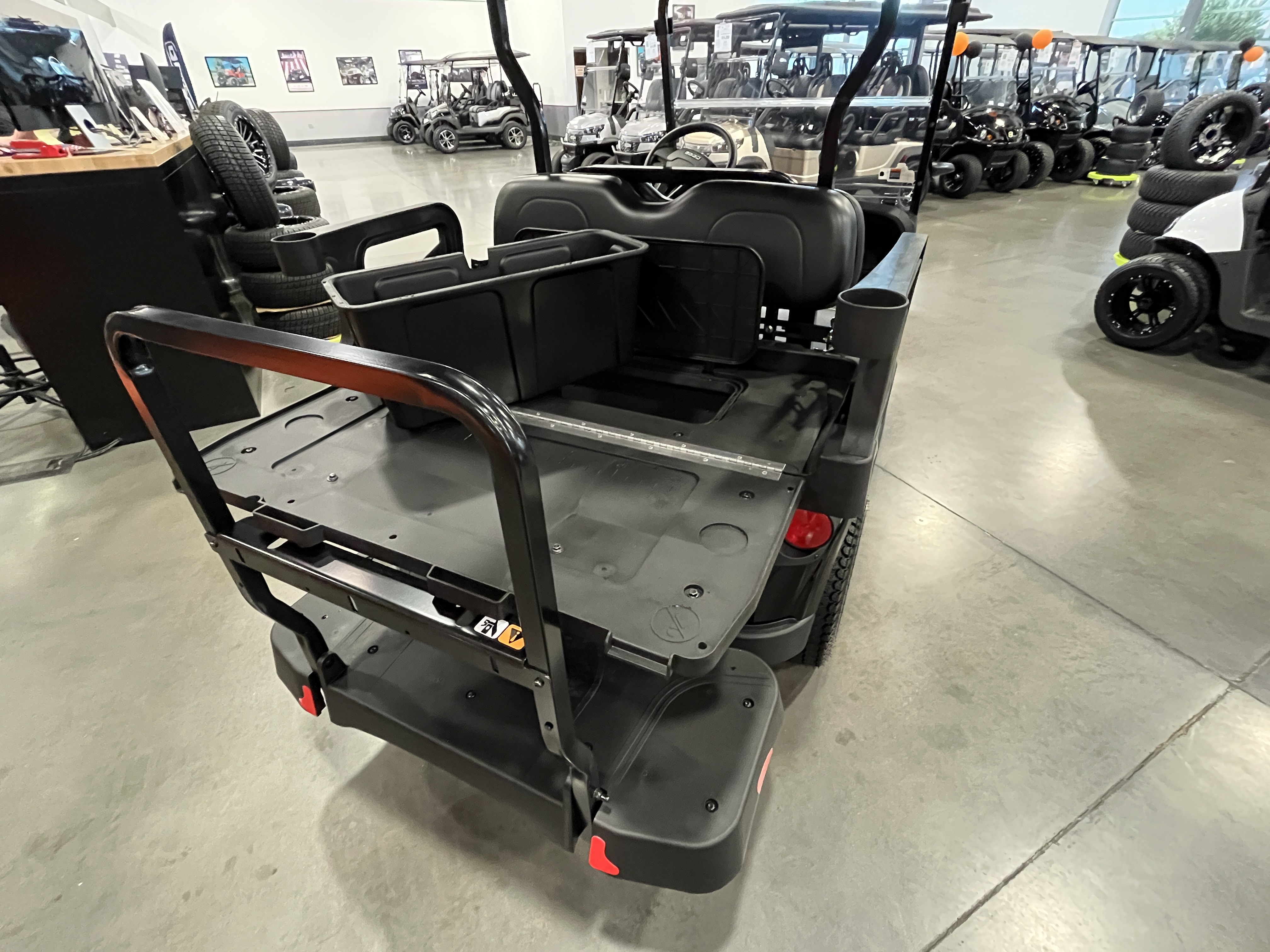 2026 E-Z-GO RXV 4 Valor S EX1 Sport Golf Car - Gas