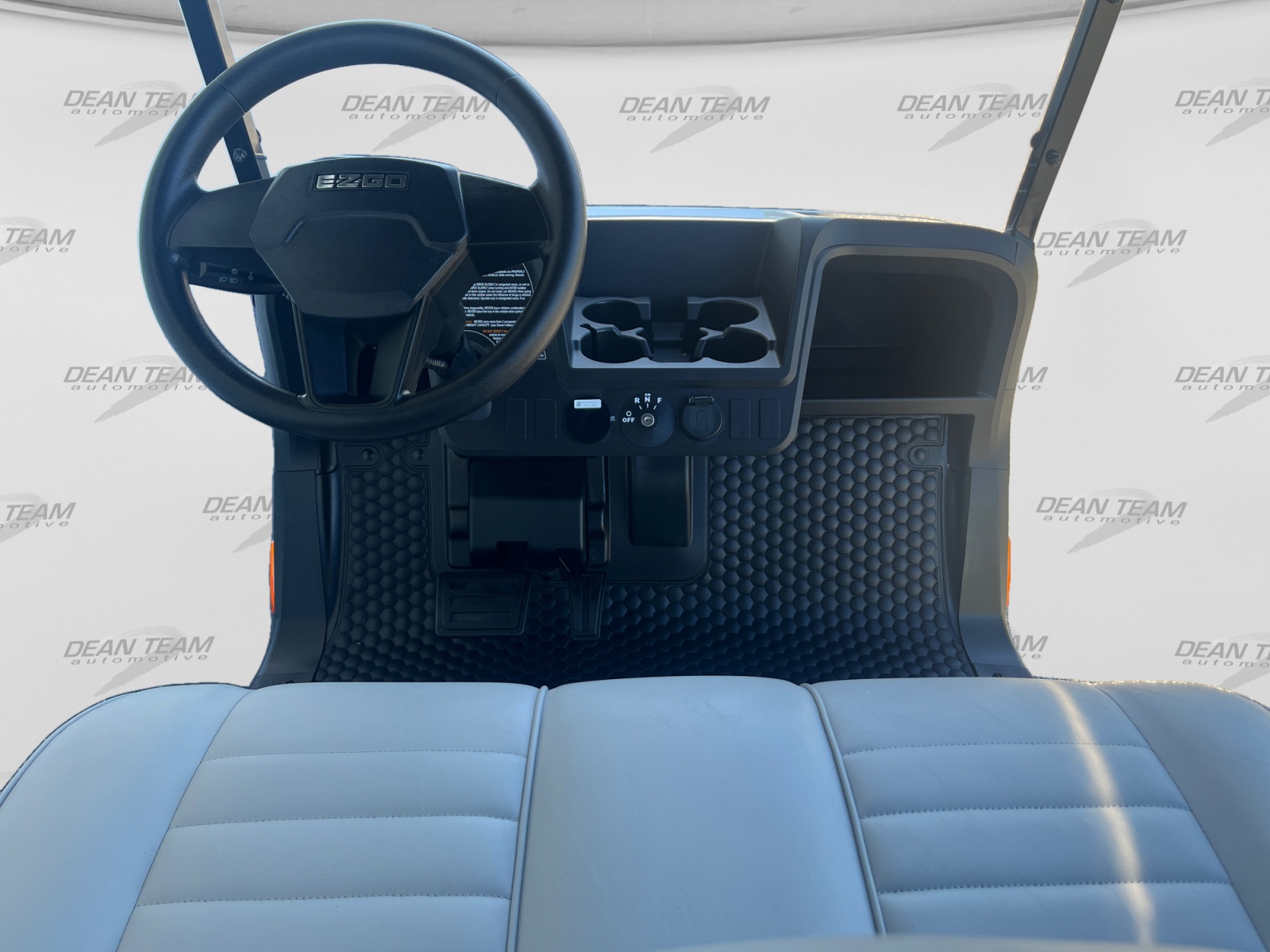 2027 E-Z-GO Liberty 4 X ELiTE Lithium Powertrain Golf Car - Electric