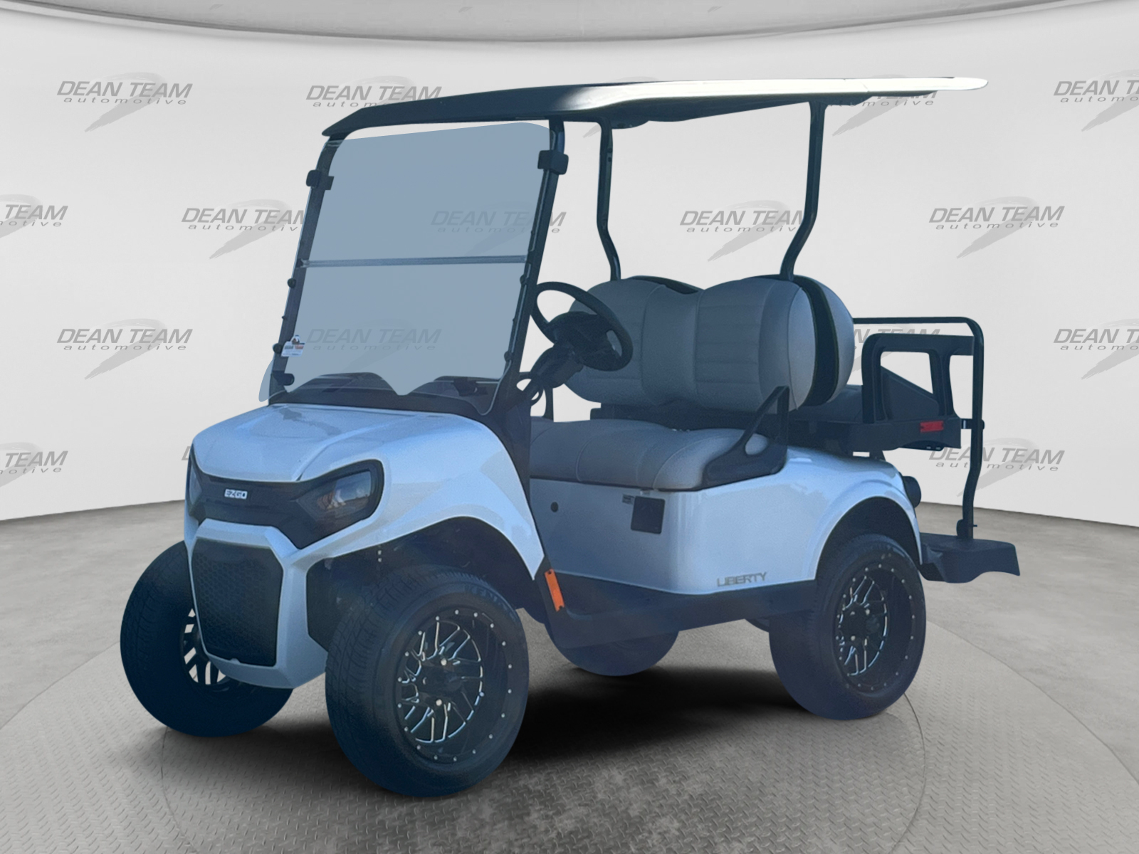 2027 E-Z-GO Liberty 4 X ELiTE Lithium Powertrain Golf Car - Electric