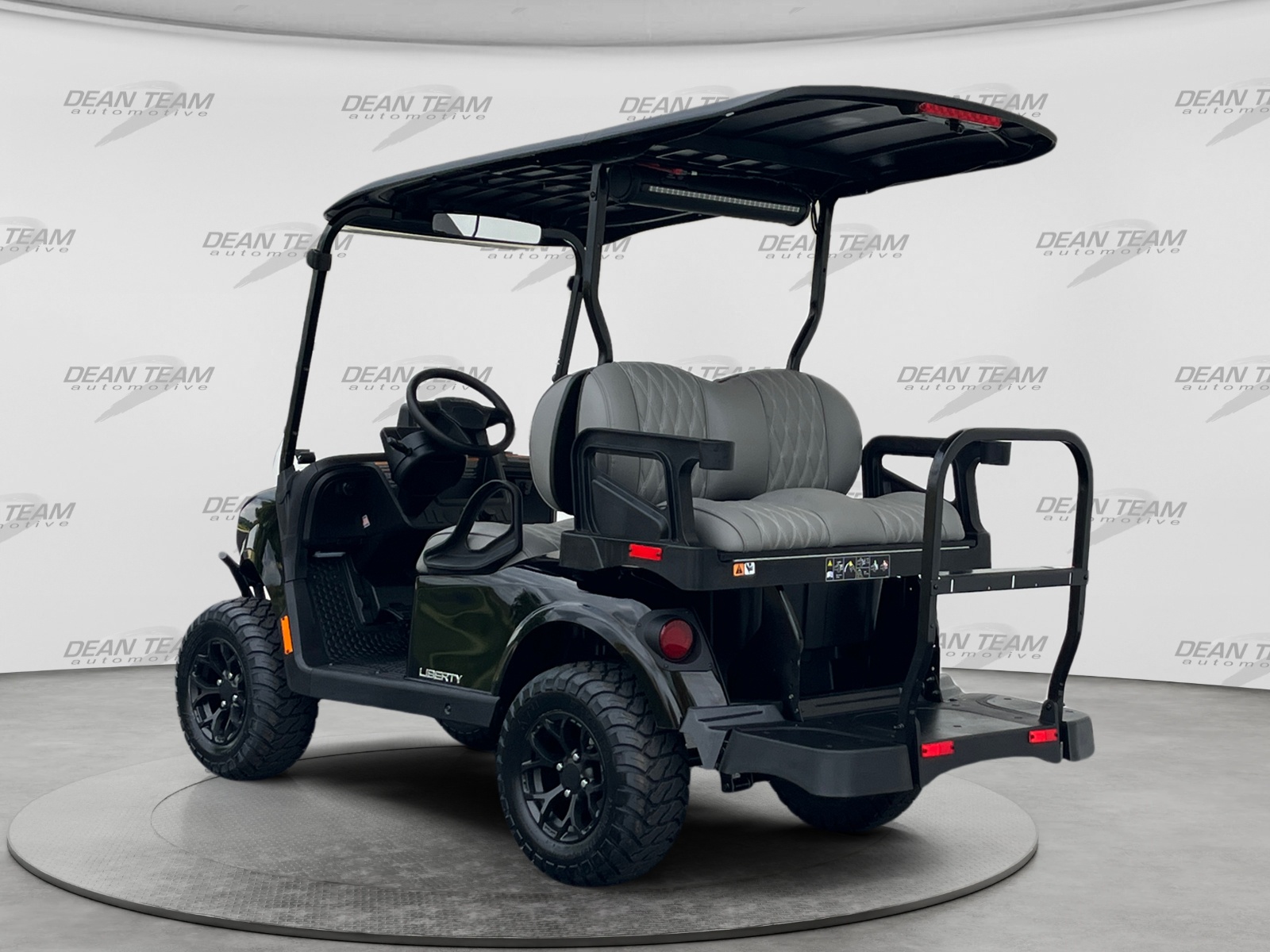 2027 E-Z-GO Liberty 4 XT ELiTE Lithium Powertrain Golf Car - Electric