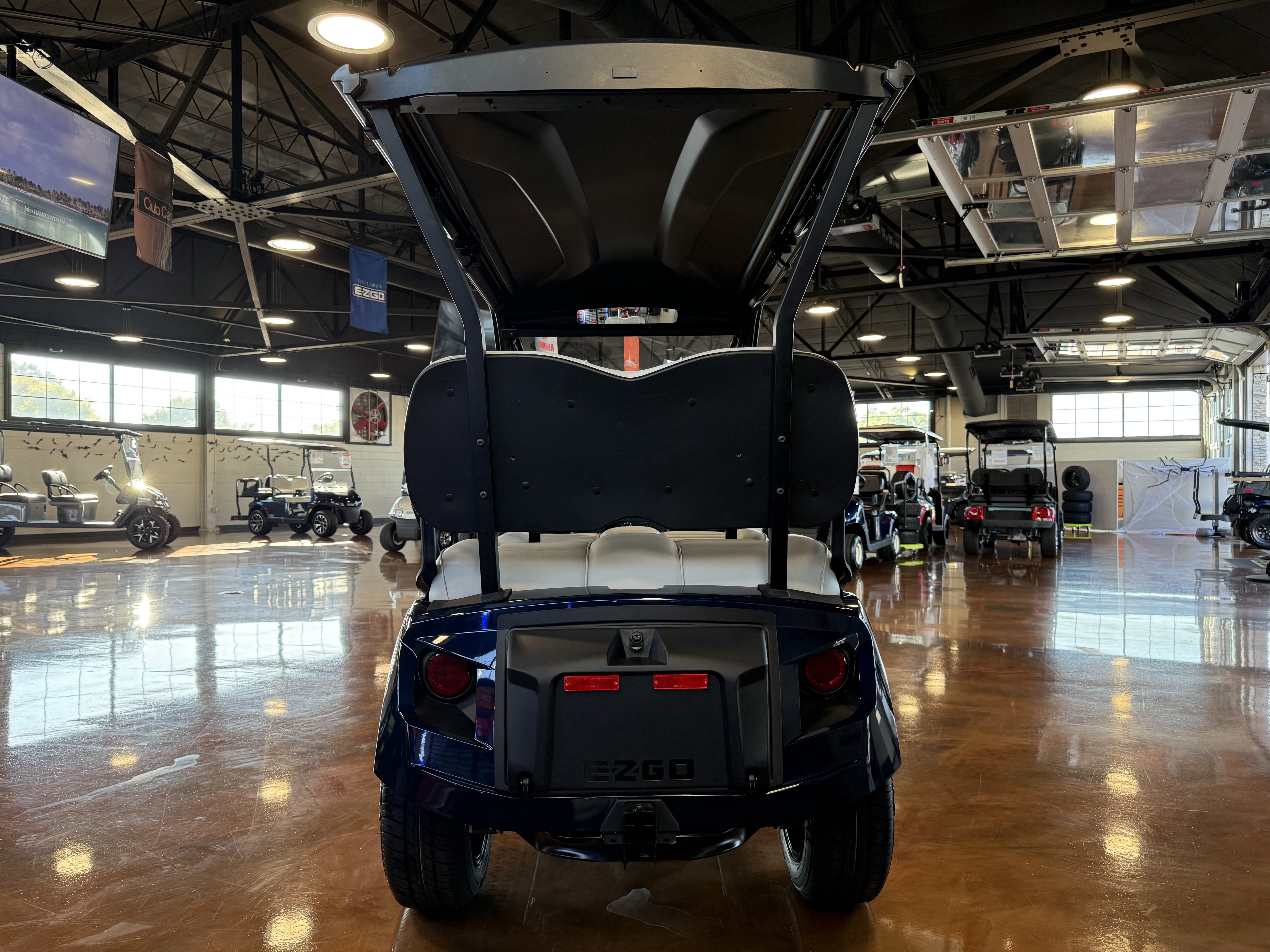 2027 E-Z-GO Liberty 4F X ELiTE Lithium Powertrain Golf Car - Electric