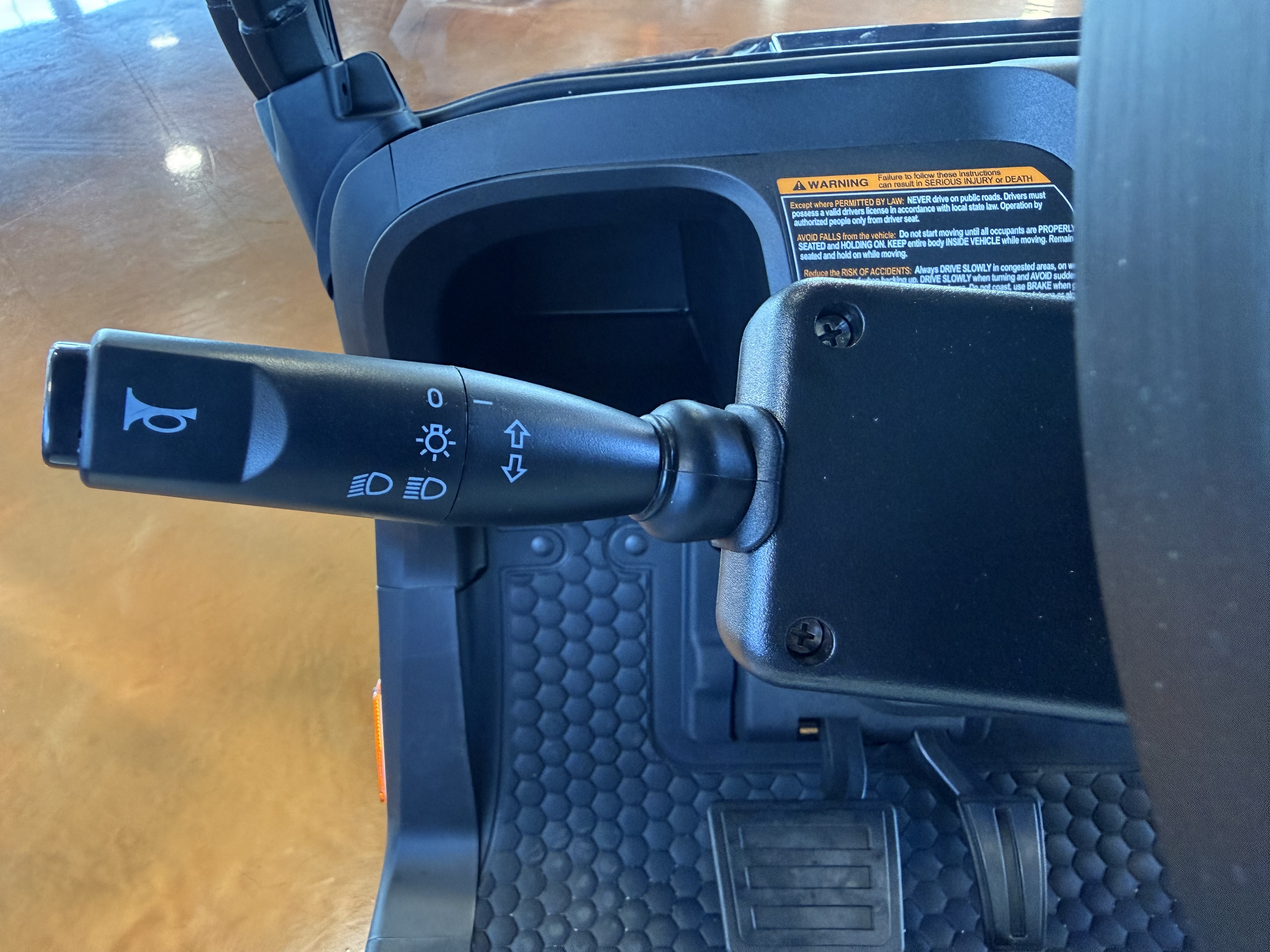 2027 E-Z-GO Liberty 4F X ELiTE Lithium Powertrain Golf Car - Electric