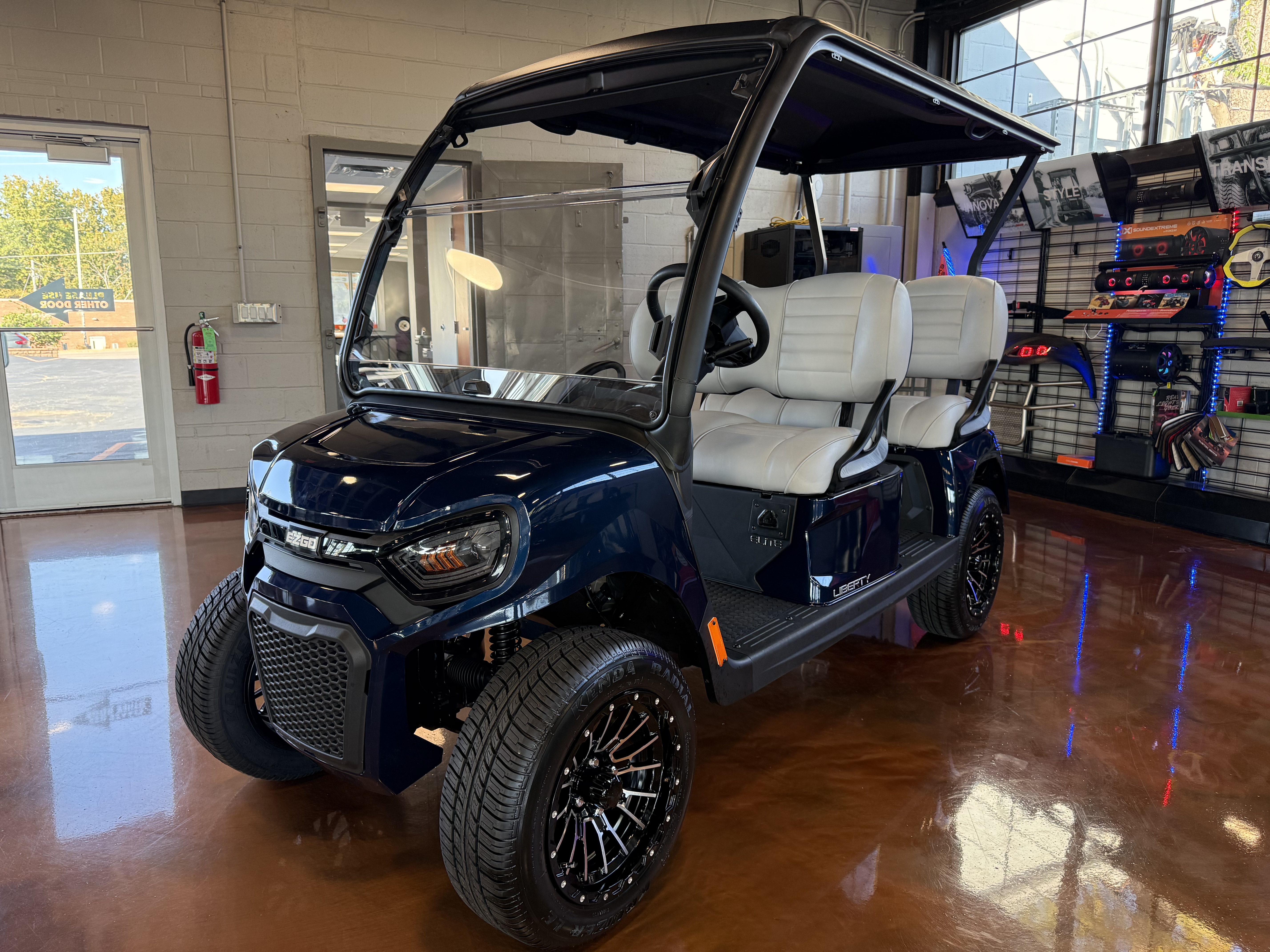 2027 E-Z-GO Liberty 4F X ELiTE Lithium Powertrain Golf Car - Electric