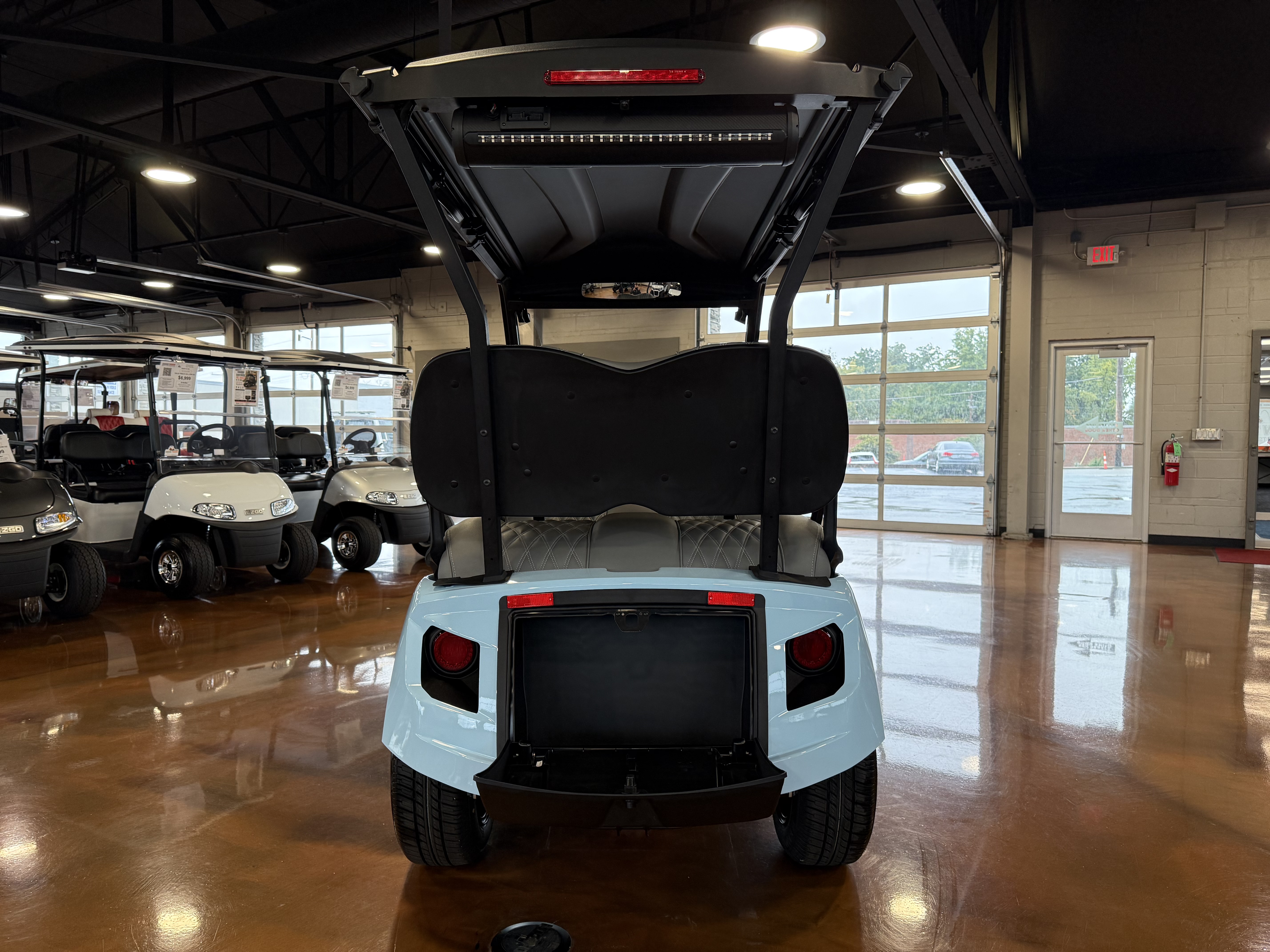 2027 E-Z-GO Liberty 4F XT ELiTE Lithium Powertrain Golf Car - Electric
