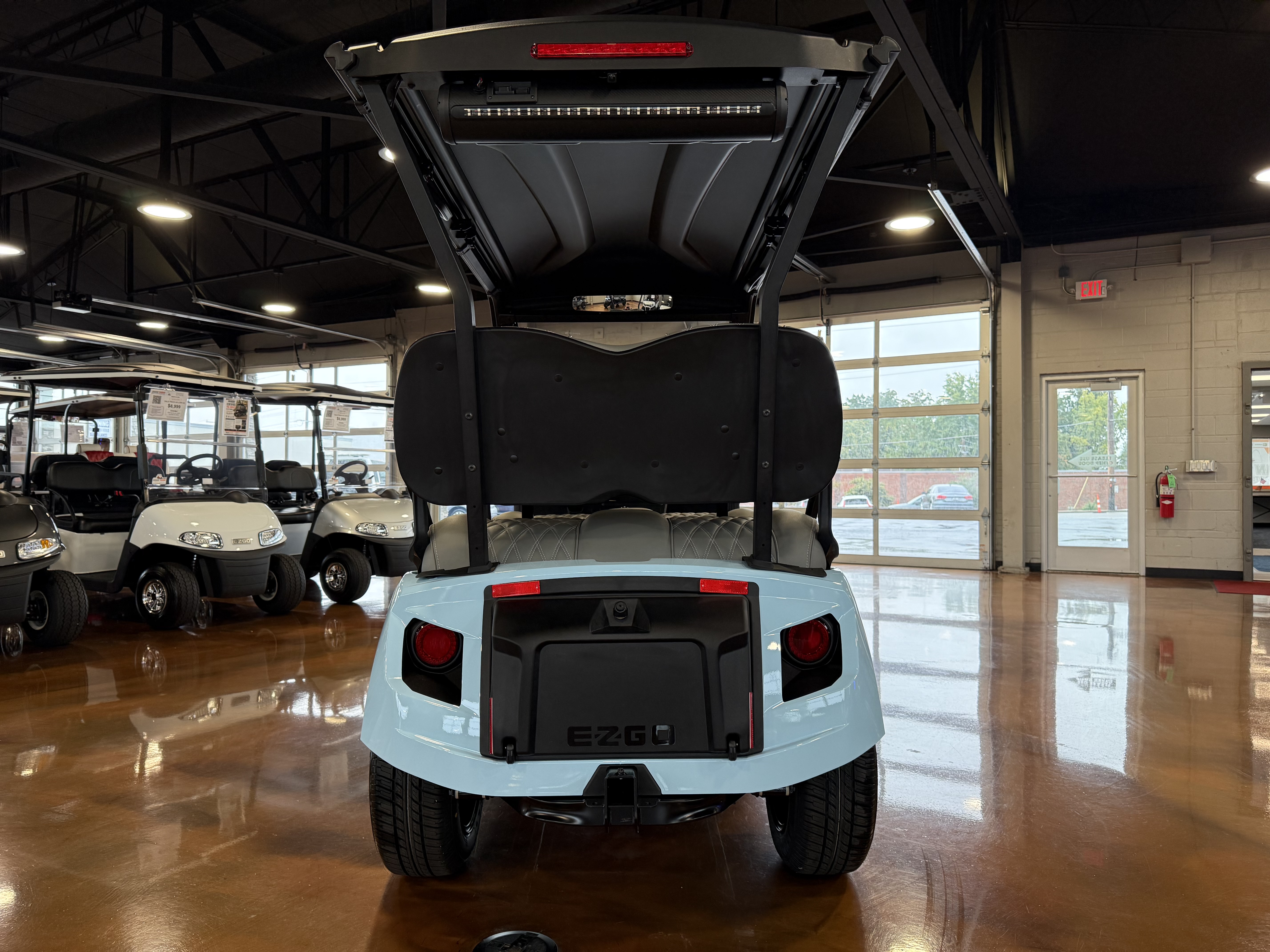 2027 E-Z-GO Liberty 4F XT ELiTE Lithium Powertrain Golf Car - Electric